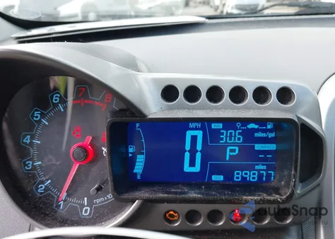 2015 Chevrolet Sonic Lt Auto из США, поврежденный, VIN 1G1JC5SG1F4215478